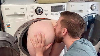 I Fuck My Stepmom Stuck nearby the Washing Machine and Give Her a Creampie - Steve Rickz